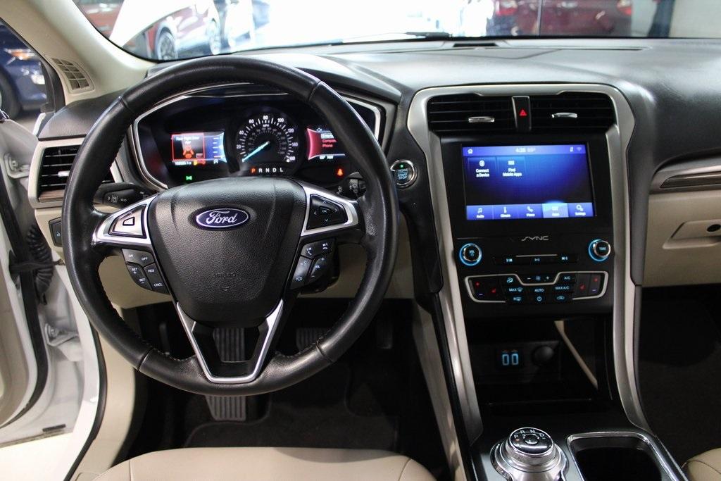 2020 Ford Fusion - 3FA6P0CD5LR192126 - Image #17