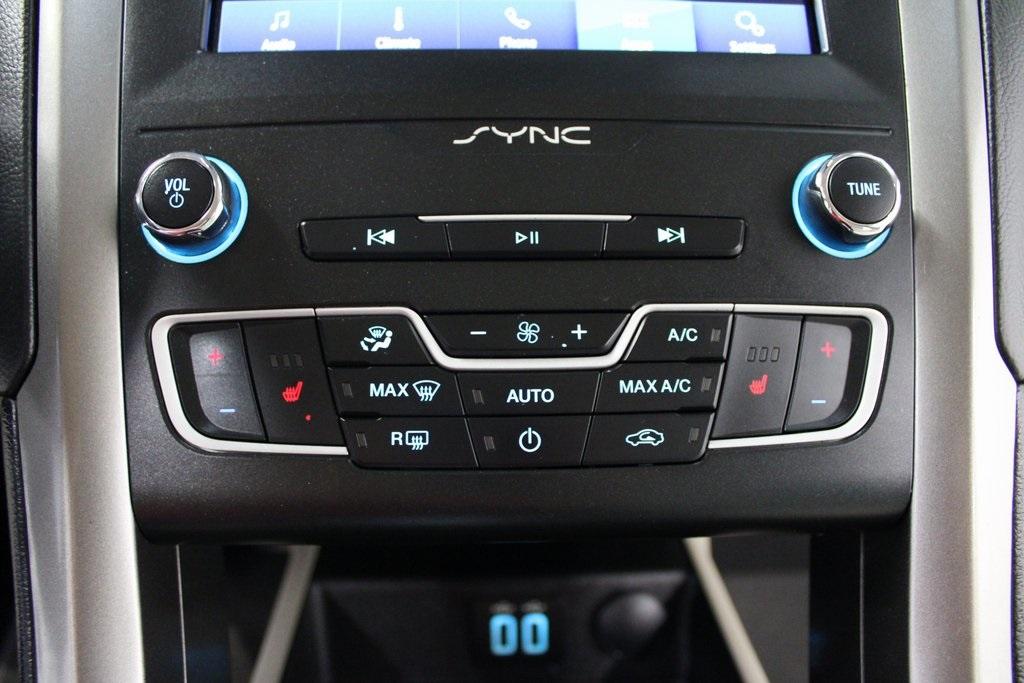 2020 Ford Fusion - 3FA6P0CD5LR192126 - Image #20