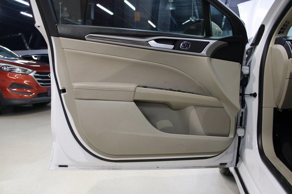 2020 Ford Fusion - 3FA6P0CD5LR192126 - Image #24