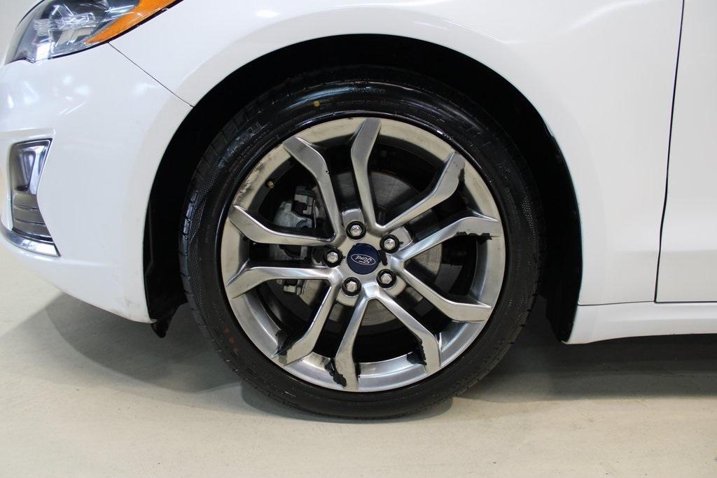 2020 Ford Fusion - 3FA6P0CD5LR192126 - Image #9